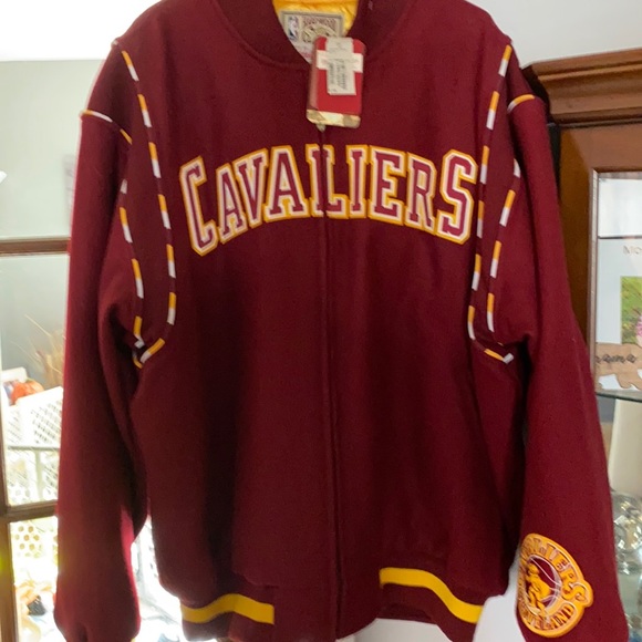 Mitchell & Ness Other - Mitchell & Ness size 52 Hardwood Classic Cleveland Cavaliers Jacket